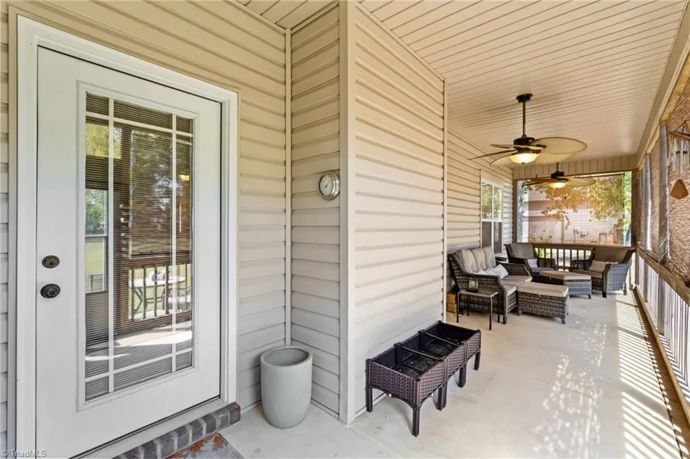 134 Ravensbourne Trace Stokesdale, NC 27357