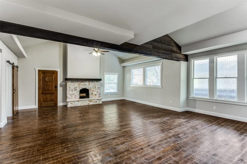 1729 S Adams Street Fort Worth, TX 76110