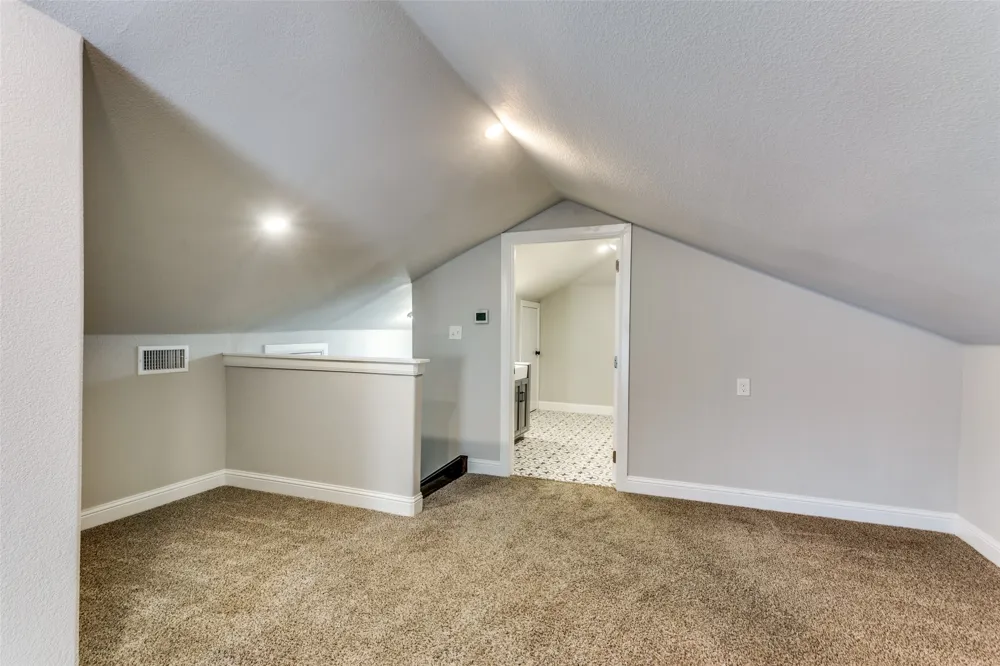 1729 S Adams Street Fort Worth, TX 76110