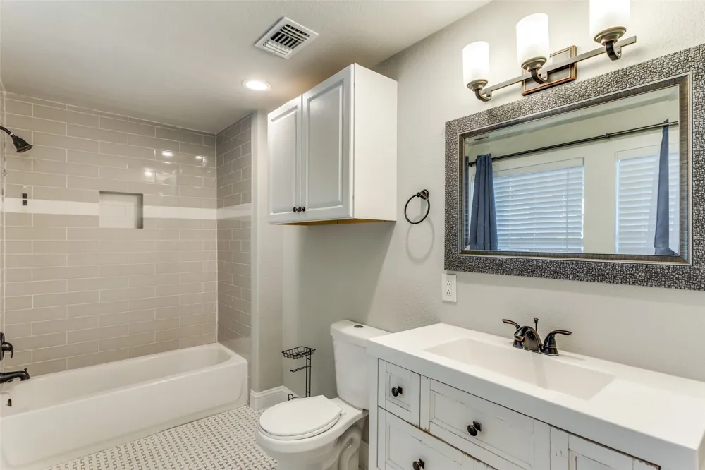 1729 S Adams Street Fort Worth, TX 76110