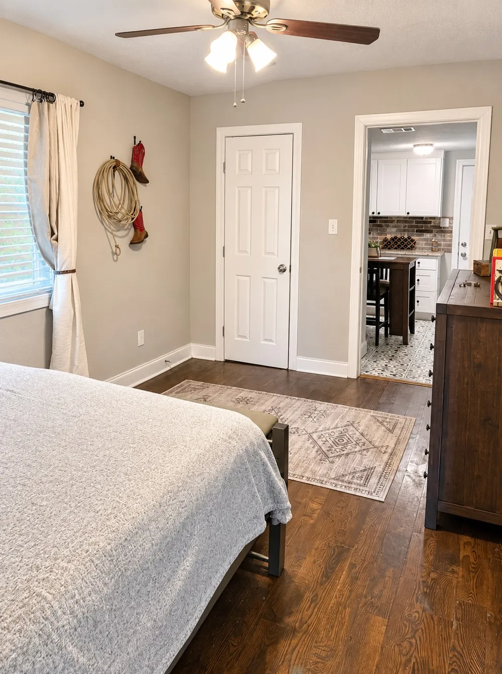 1729 S Adams Street Fort Worth, TX 76110