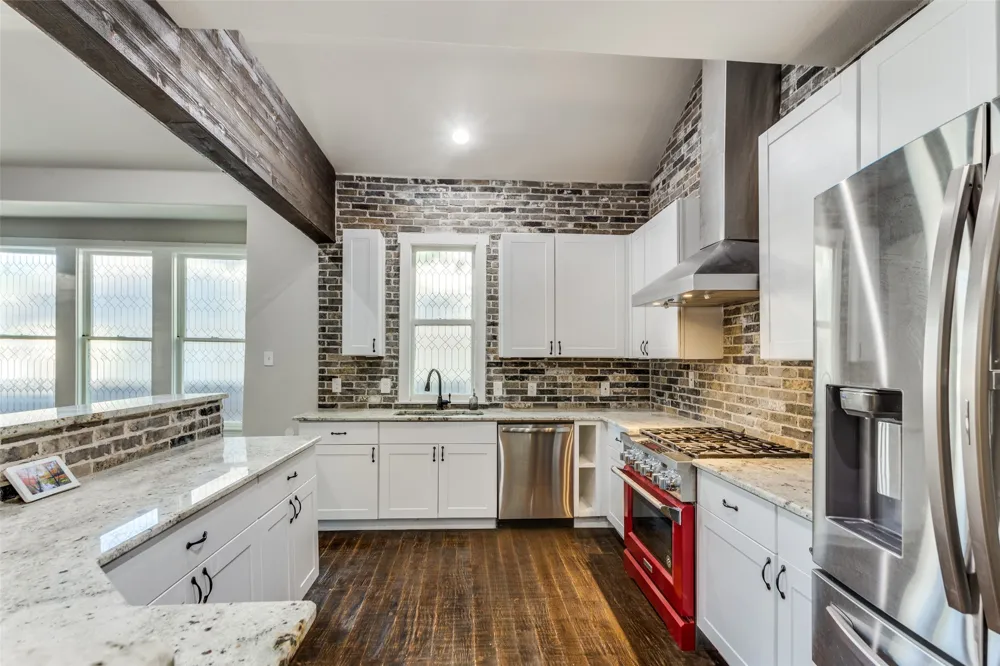 1729 S Adams Street Fort Worth, TX 76110