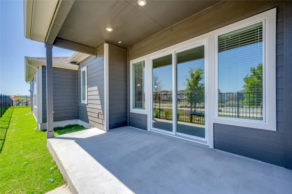 8812 Bestride Bend Austin, TX 78744