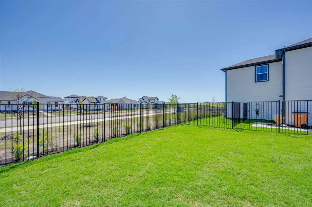 8812 Bestride Bend Austin, TX 78744