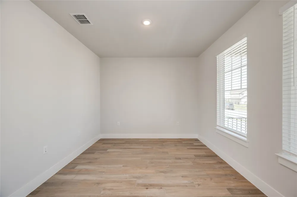 8812 Bestride Bend Austin, TX 78744