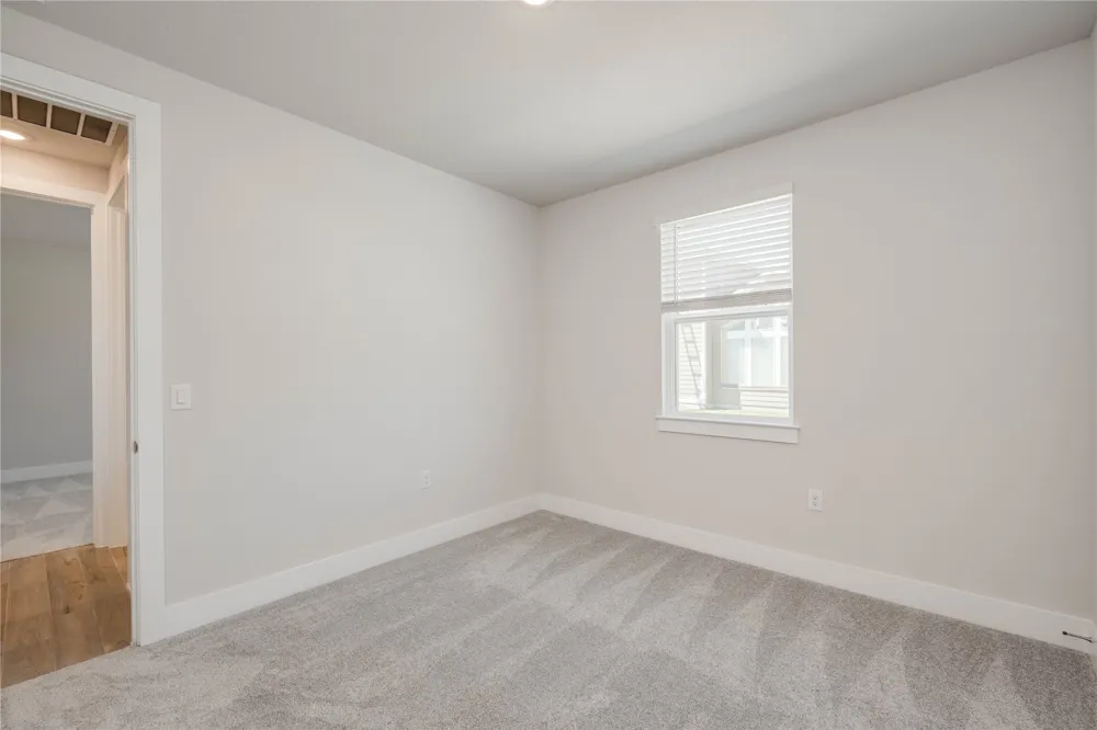8812 Bestride Bend Austin, TX 78744