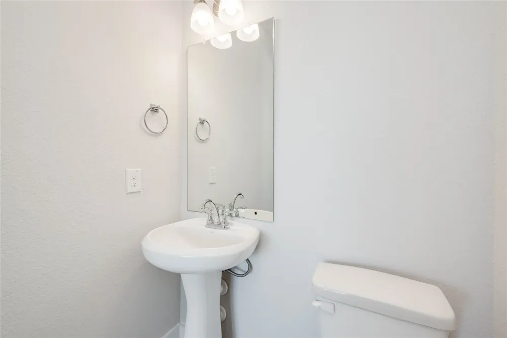 8812 Bestride Bend Austin, TX 78744
