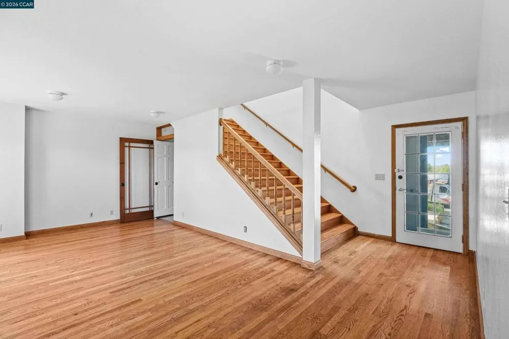 840 Ridge Dr Concord, CA 94518