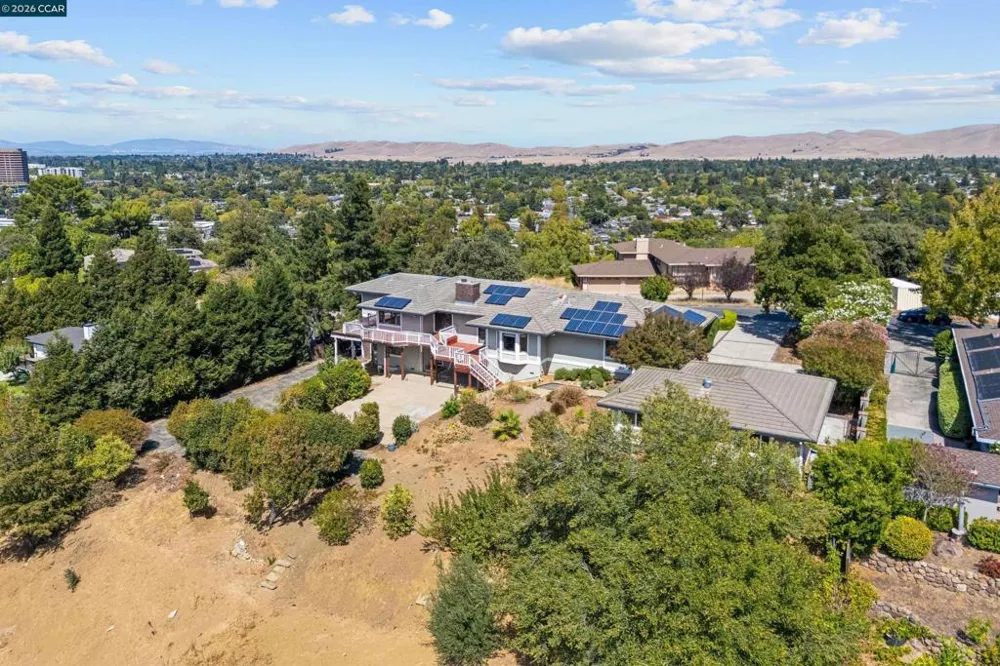 840 Ridge Dr Concord, CA 94518