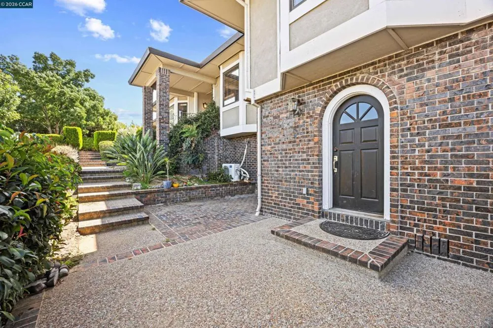 840 Ridge Dr Concord, CA 94518