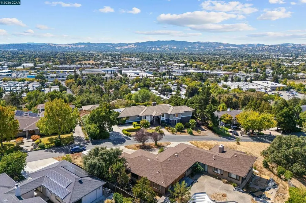 840 Ridge Dr Concord, CA 94518