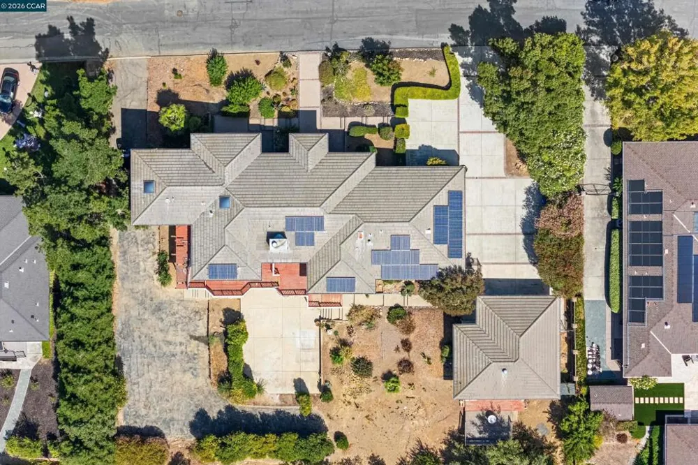 840 Ridge Dr Concord, CA 94518