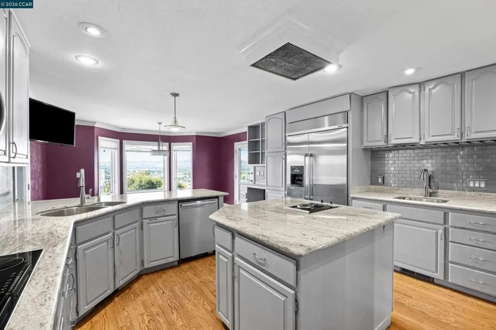 840 Ridge Dr Concord, CA 94518