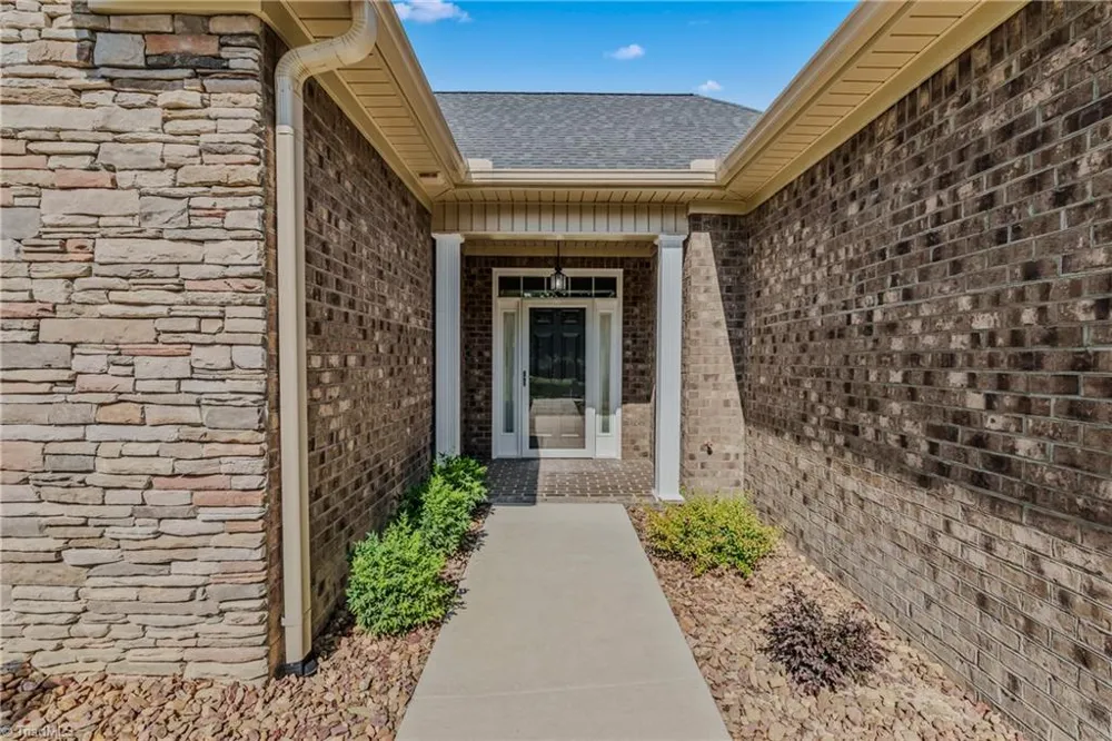 144 Greystone Lane Mount Airy, NC 27030
