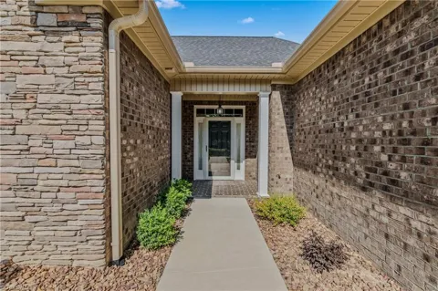 144 Greystone Lane