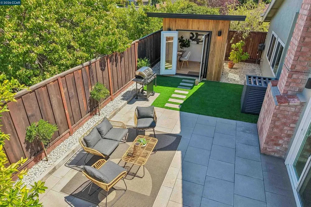 4893 Shadowfalls Dr Martinez, CA 94553