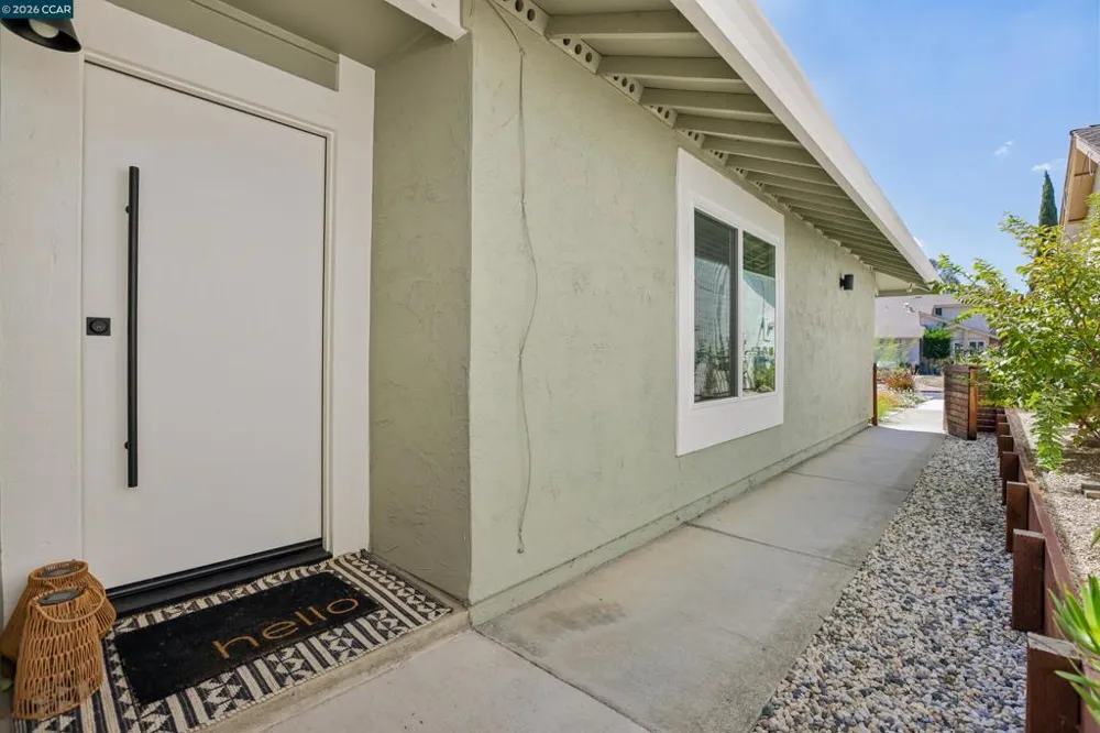 4893 Shadowfalls Dr Martinez, CA 94553