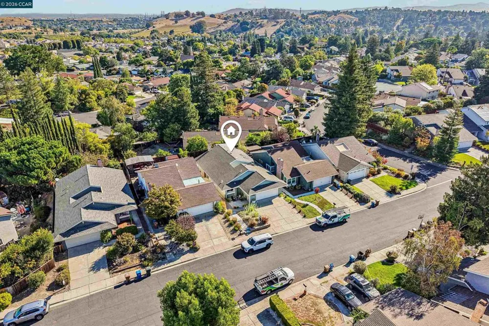 4893 Shadowfalls Dr Martinez, CA 94553