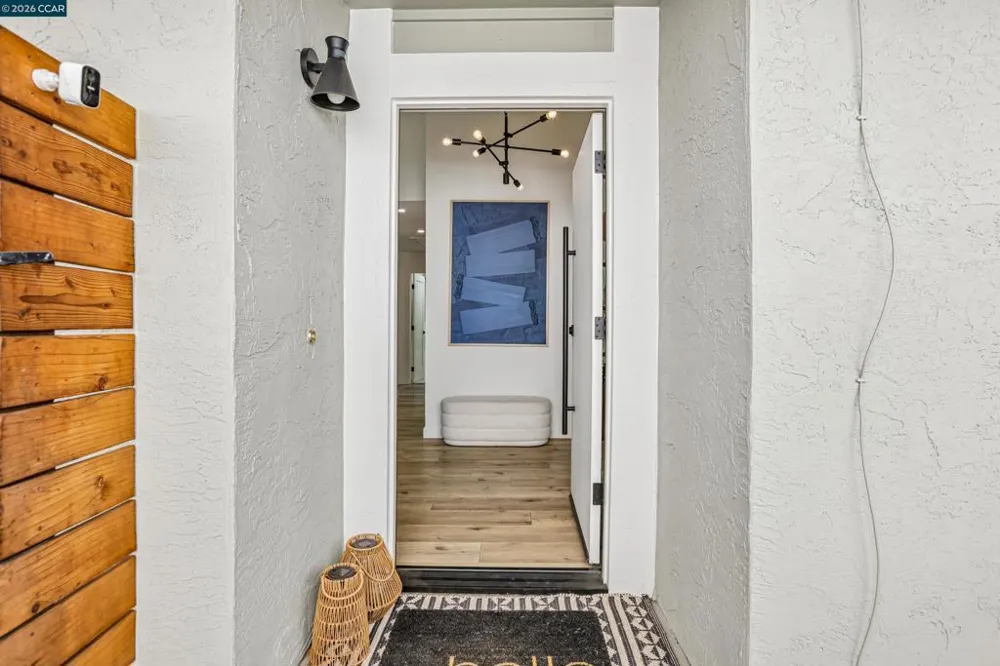 4893 Shadowfalls Dr Martinez, CA 94553