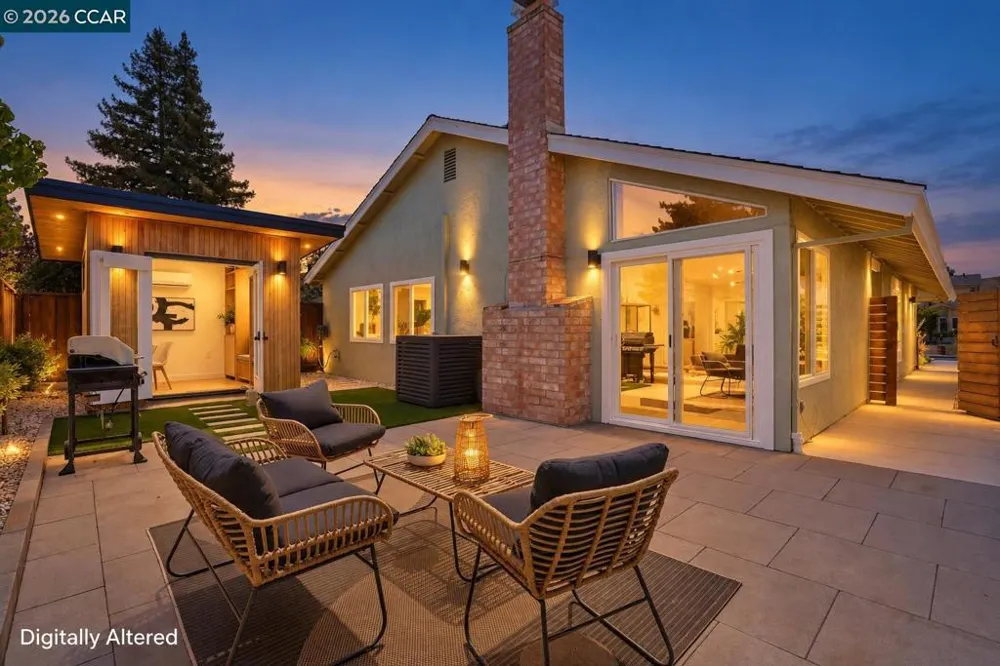 4893 Shadowfalls Dr Martinez, CA 94553