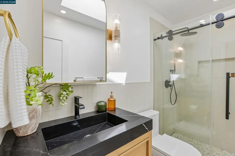 4893 Shadowfalls Dr Martinez, CA 94553