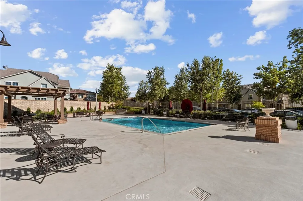 27344 Oaktree Place Valencia, CA 91354