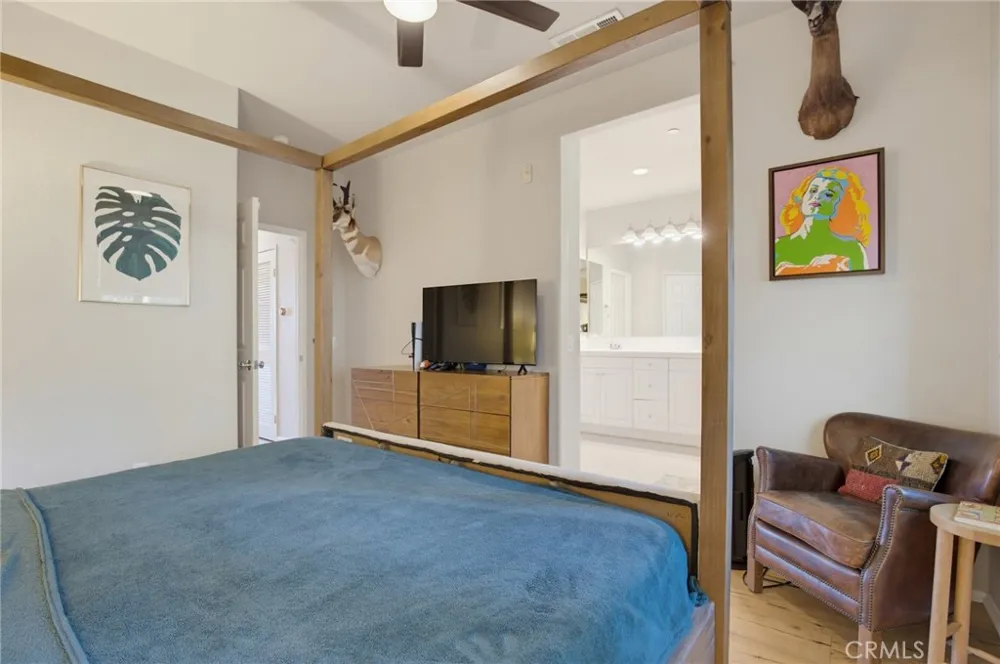 27344 Oaktree Place Valencia, CA 91354