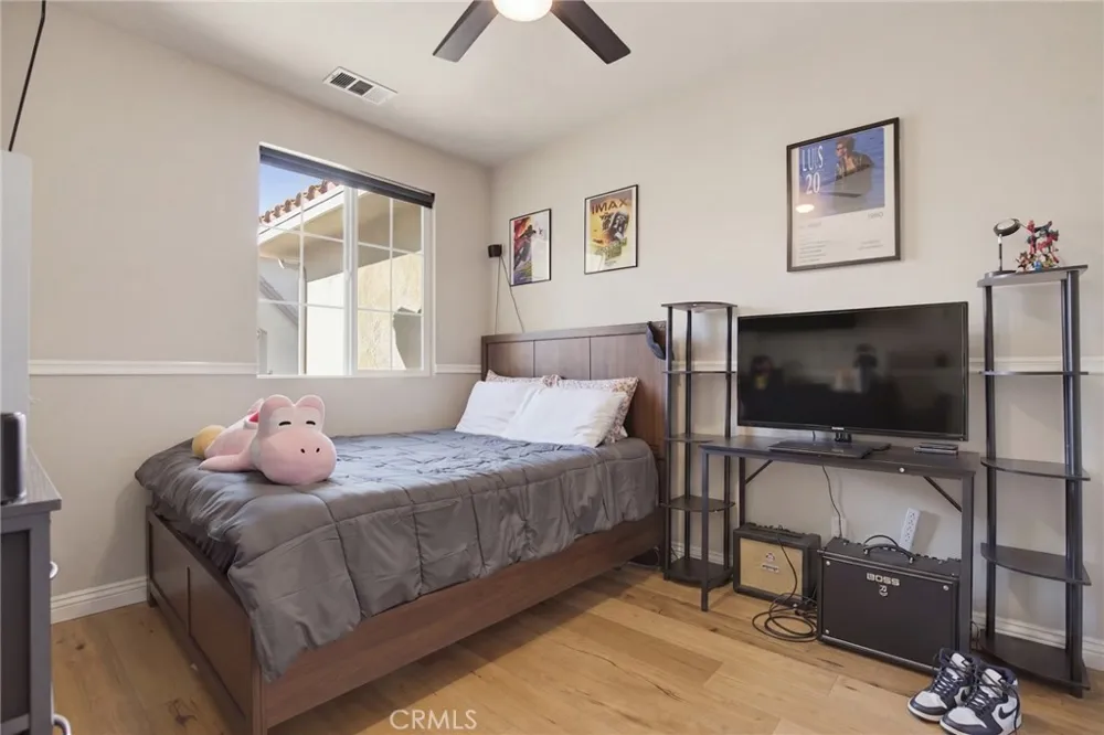 27344 Oaktree Place Valencia, CA 91354