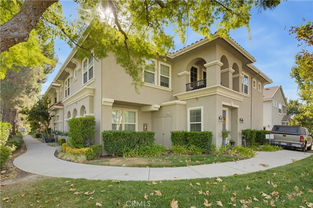 27344 Oaktree Place Valencia, CA 91354