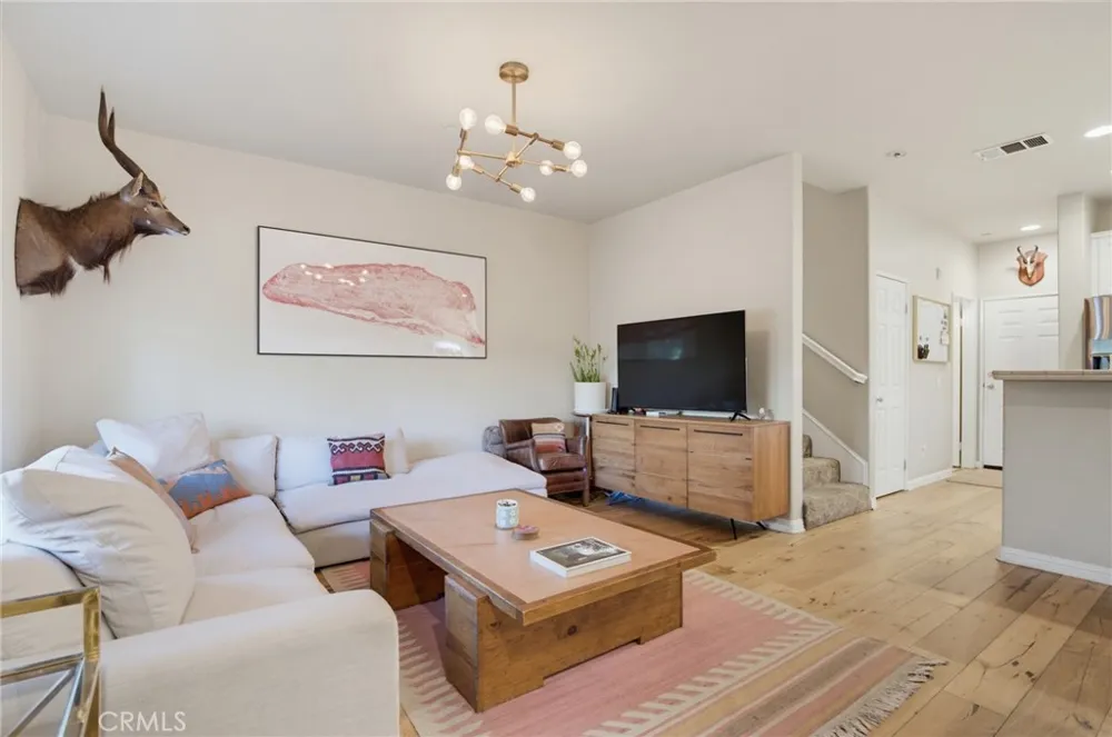 27344 Oaktree Place Valencia, CA 91354
