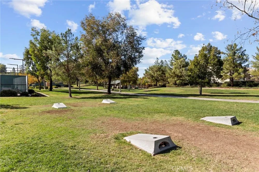 27344 Oaktree Place Valencia, CA 91354