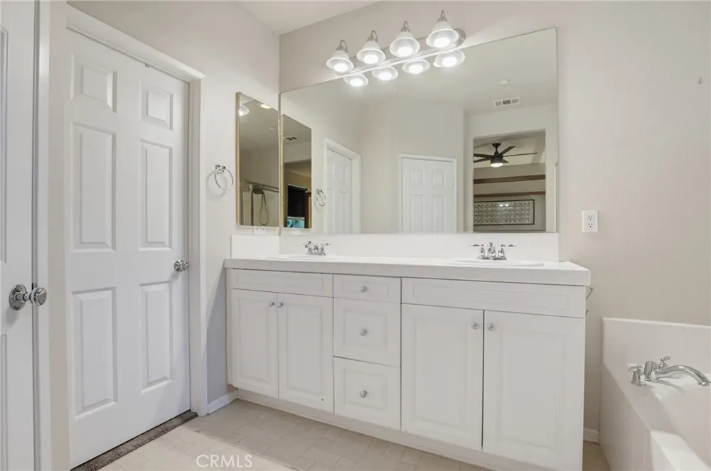 27344 Oaktree Place Valencia, CA 91354
