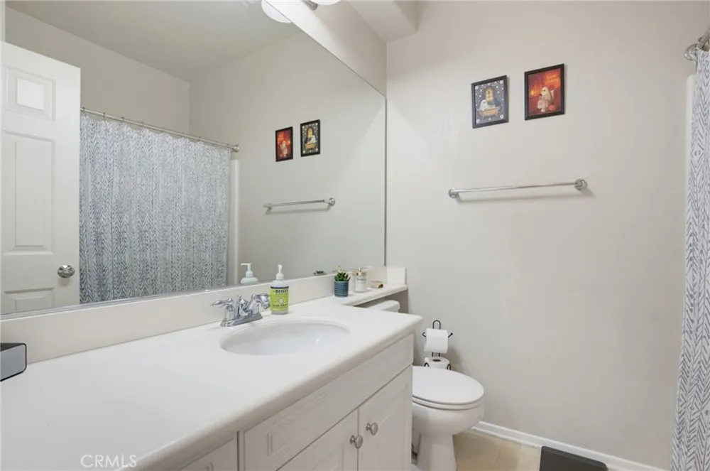 27344 Oaktree Place Valencia, CA 91354