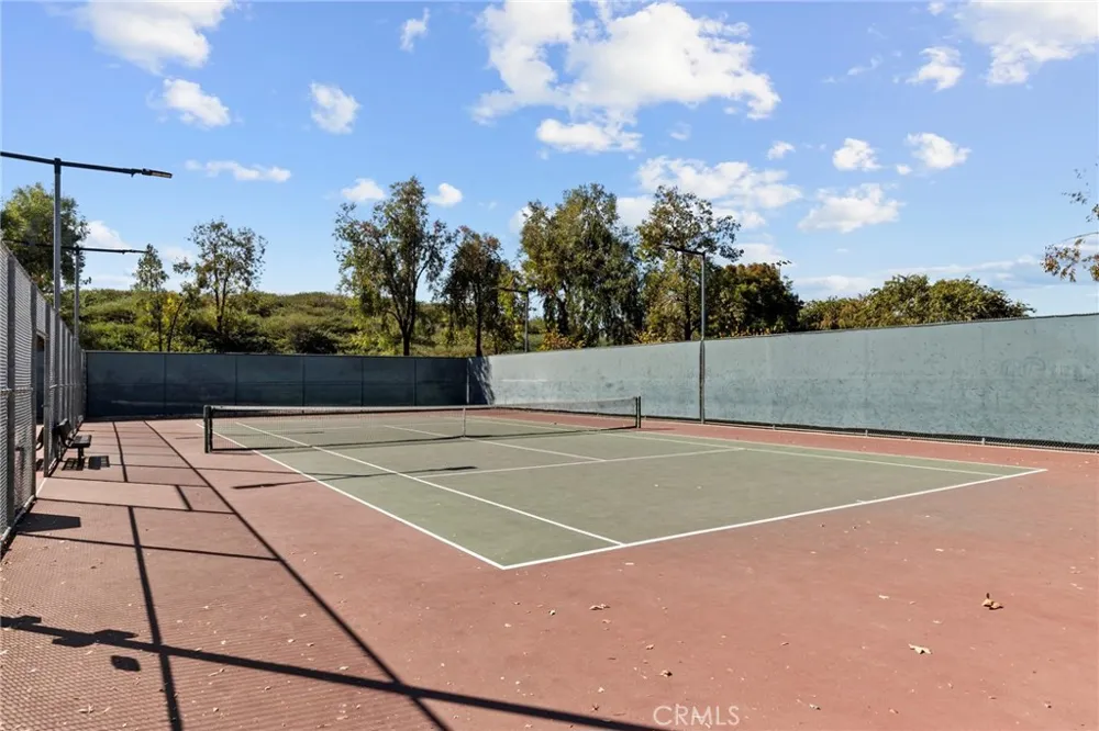 27344 Oaktree Place Valencia, CA 91354