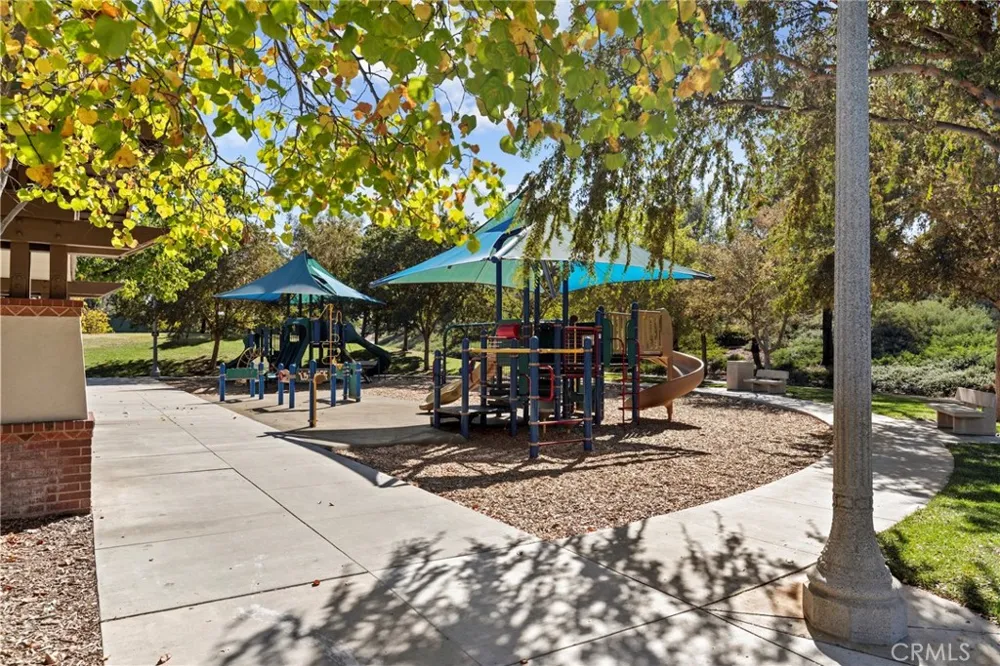 27344 Oaktree Place Valencia, CA 91354