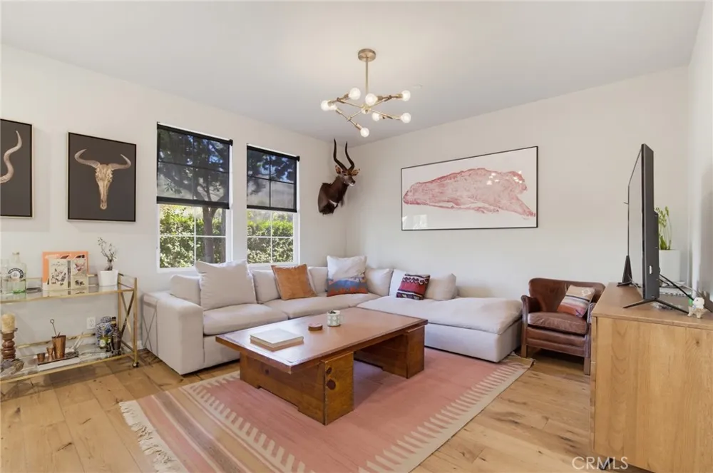 27344 Oaktree Place Valencia, CA 91354