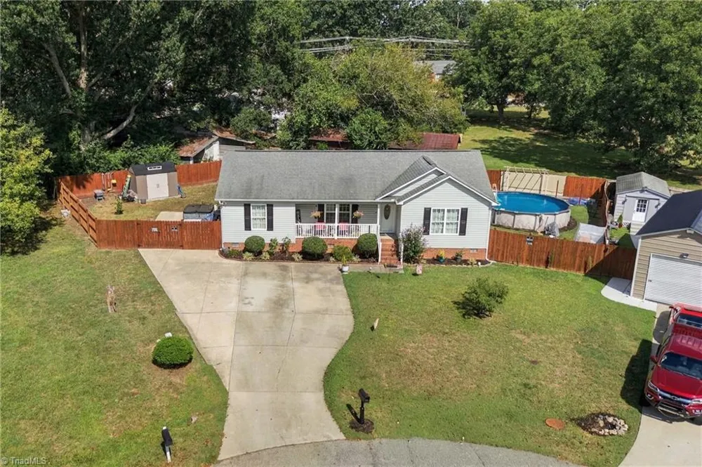 130 Garden Street Thomasville, NC 27360
