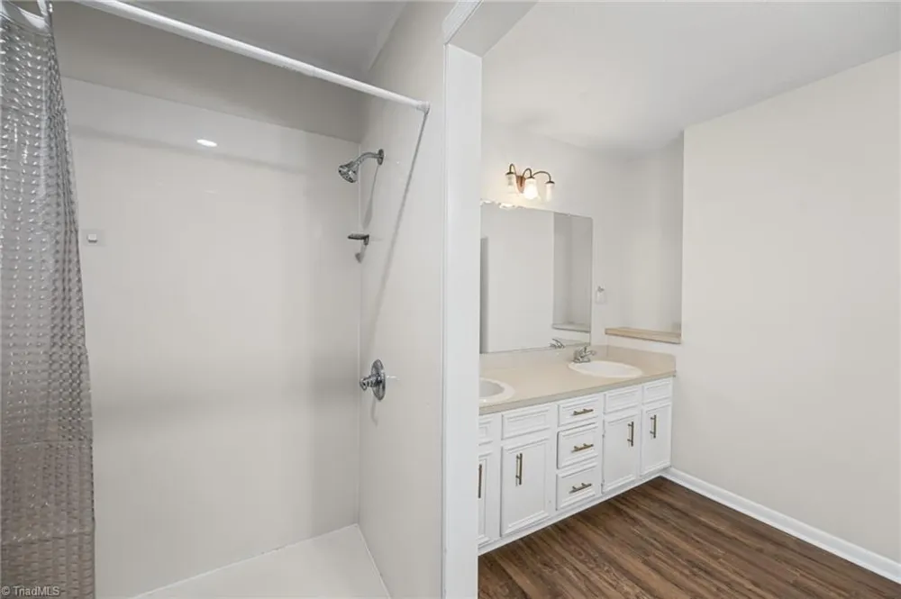 803 Aspen Trail Winston-Salem, NC 27106