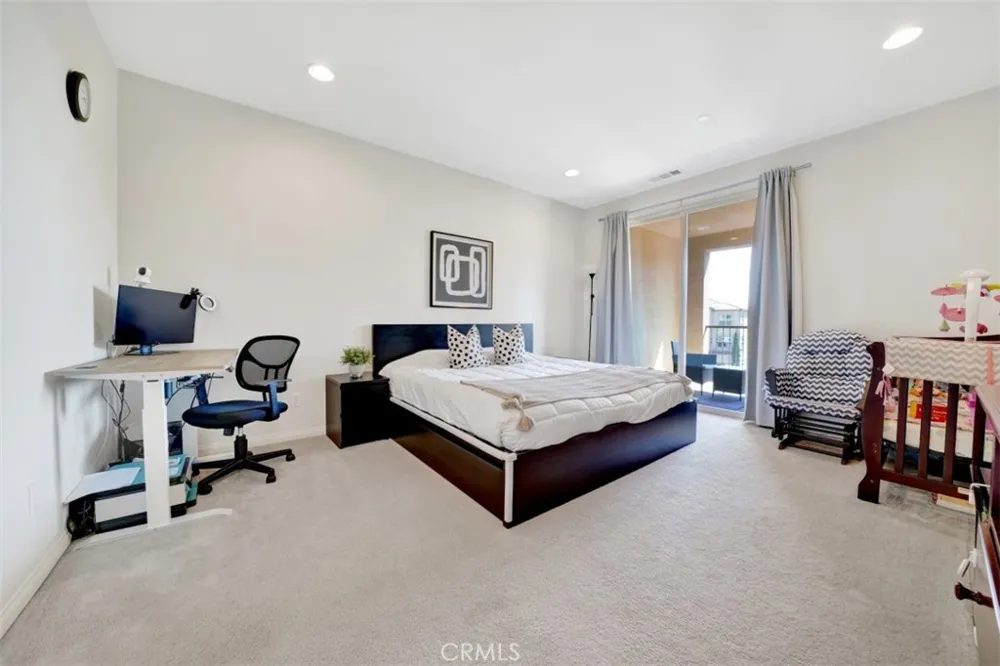 92 Capricorn Irvine, CA 92618