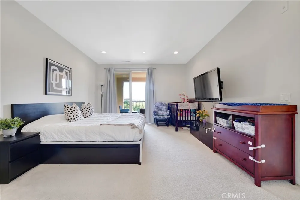92 Capricorn Irvine, CA 92618
