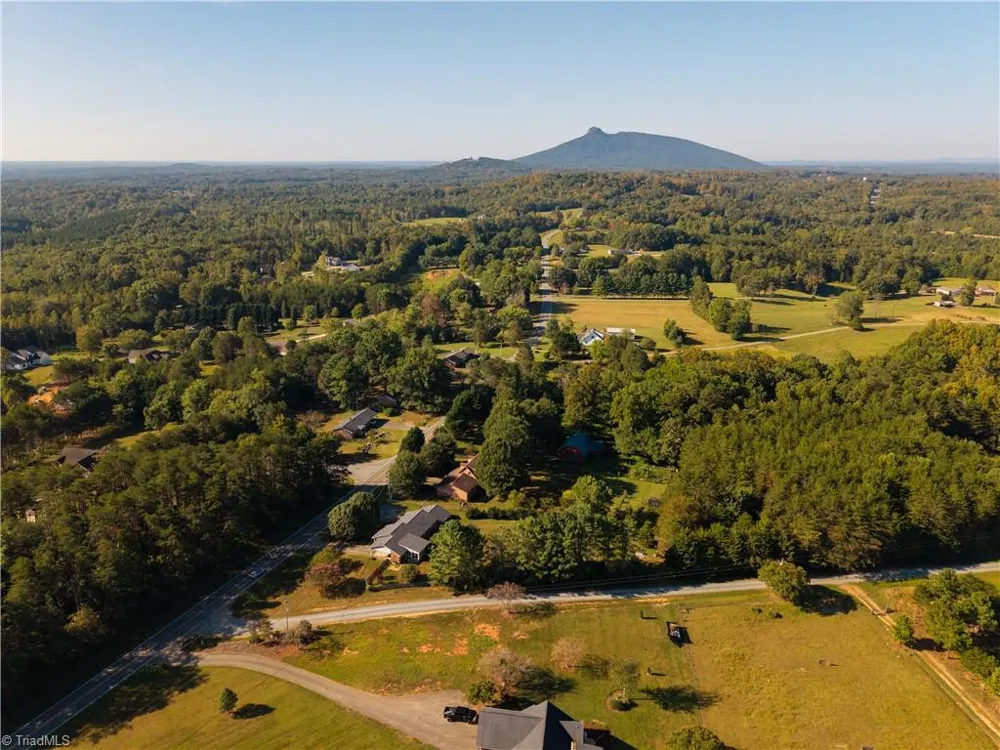 4472 NC Highway 268 Pilot Mountain, NC 27041