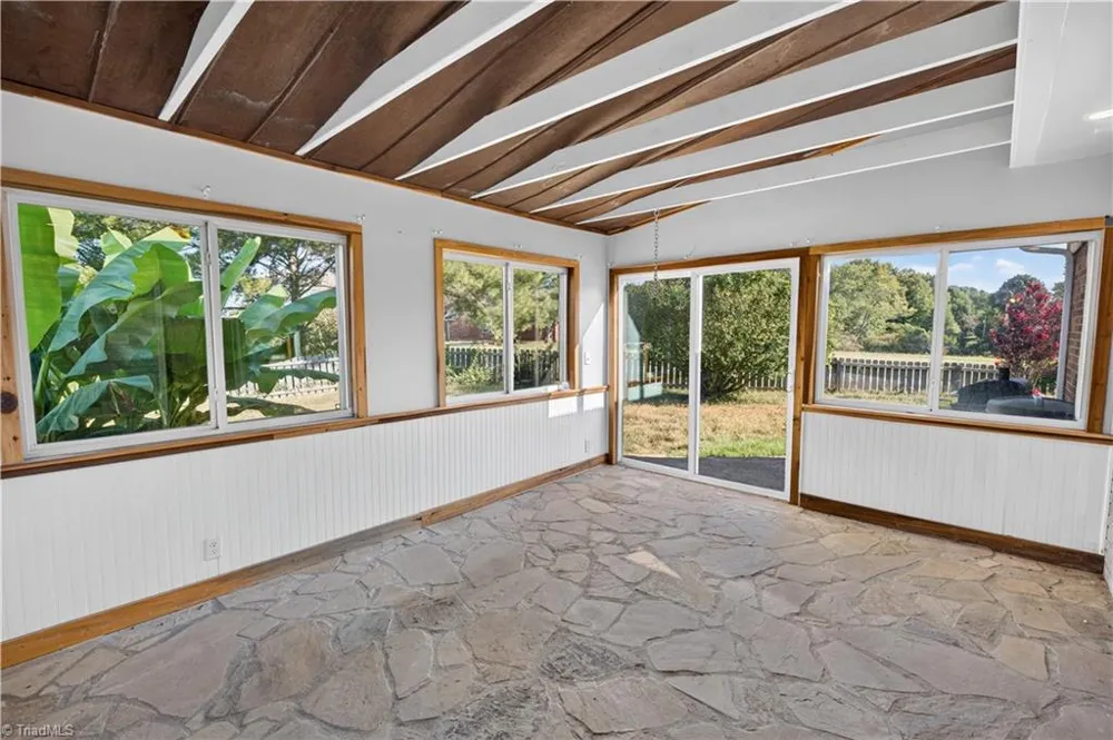 4472 NC Highway 268 Pilot Mountain, NC 27041