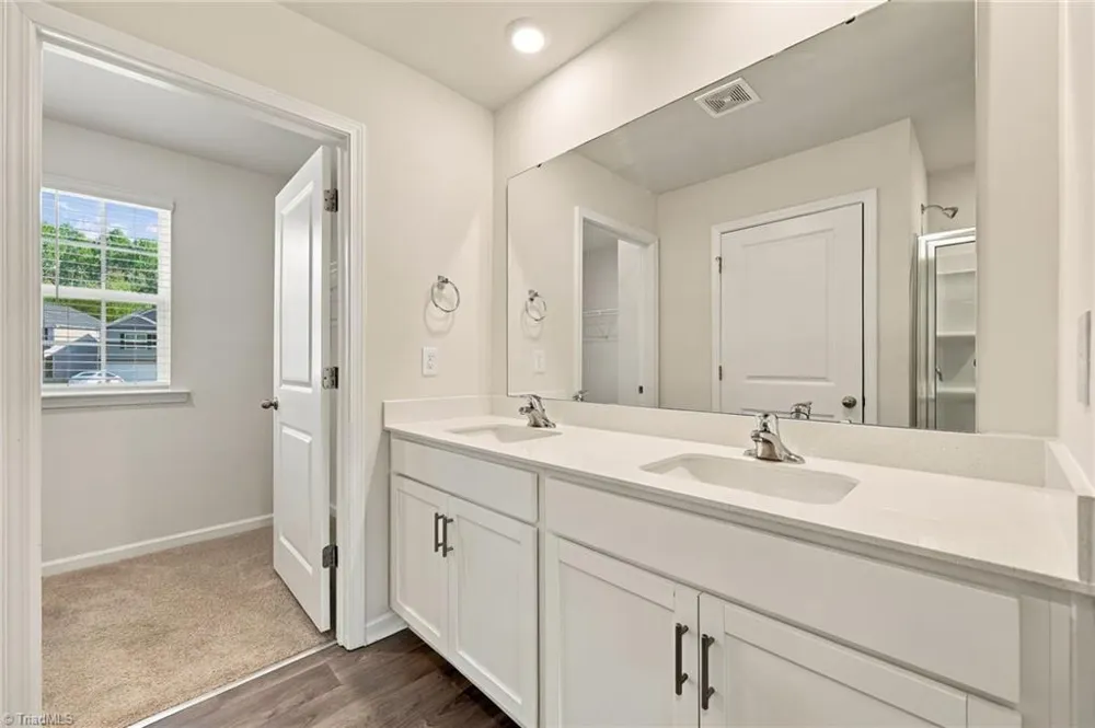 186 Carriage Cove Circle Mocksville, NC 27028