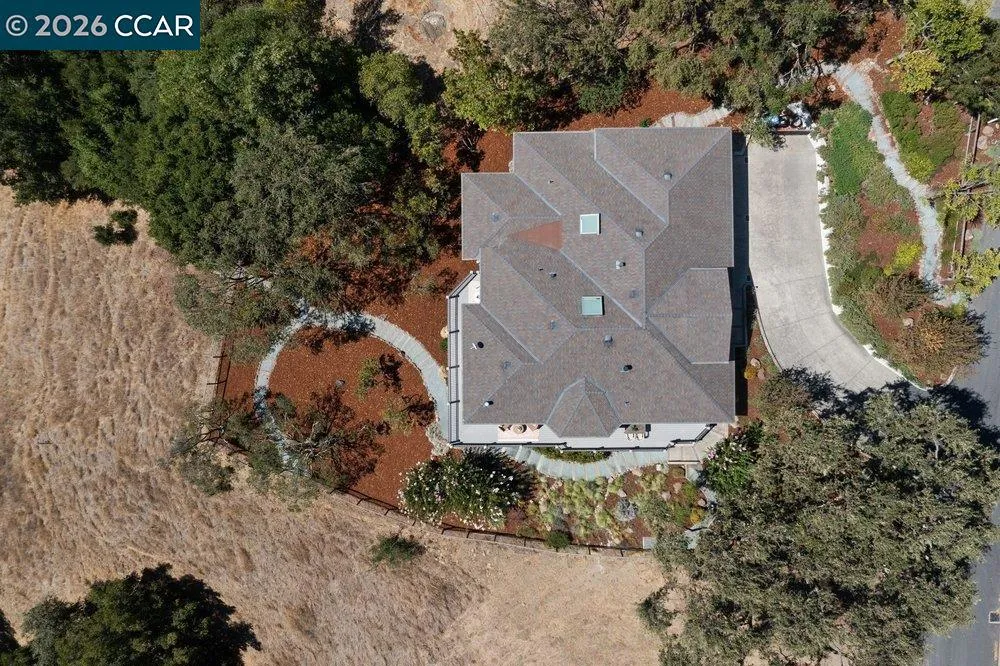 809 Mountain View Dr Lafayette, CA 94549