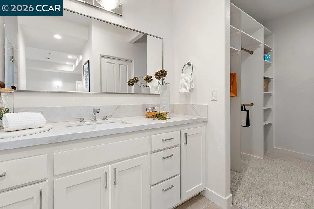 809 Mountain View Dr Lafayette, CA 94549