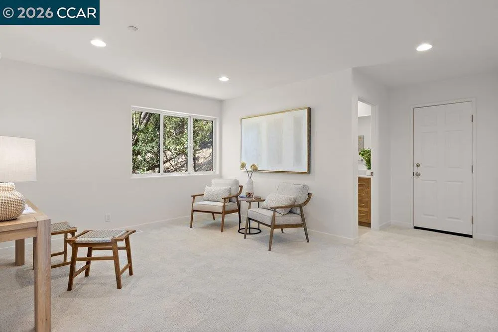 809 Mountain View Dr Lafayette, CA 94549