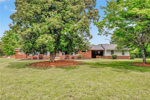 7549 Sunnyvale Drive