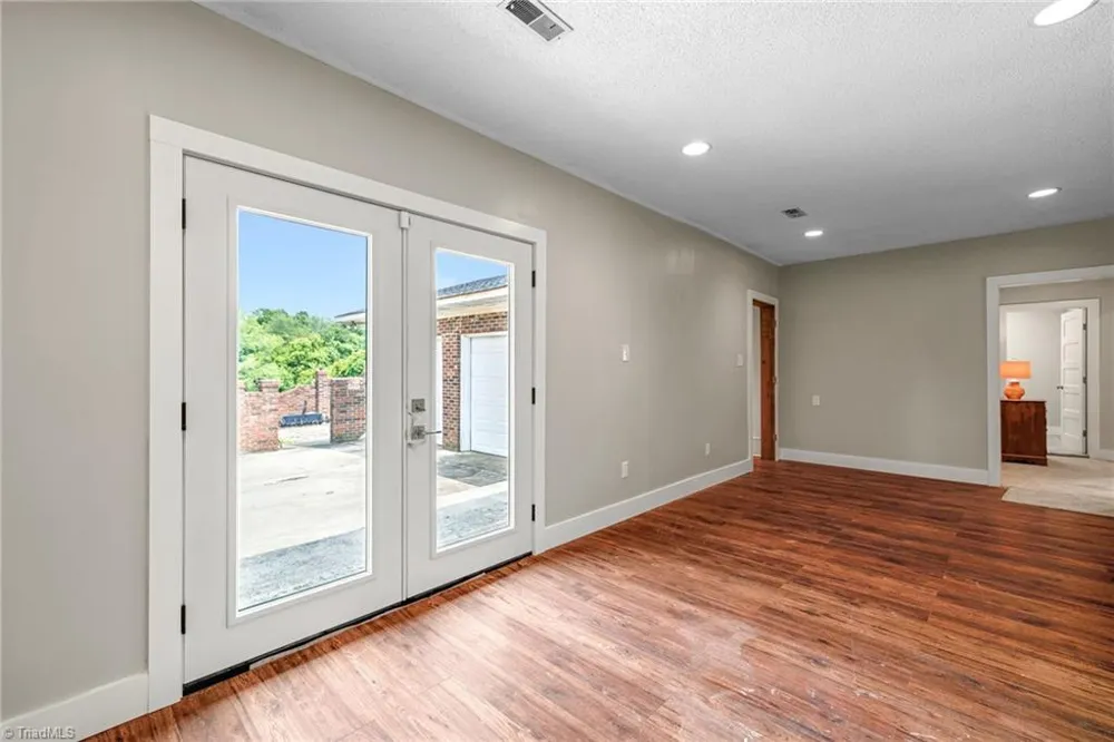 7549 Sunnyvale Drive High Point, NC 27265