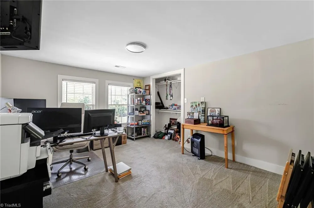 7549 Sunnyvale Drive High Point, NC 27265