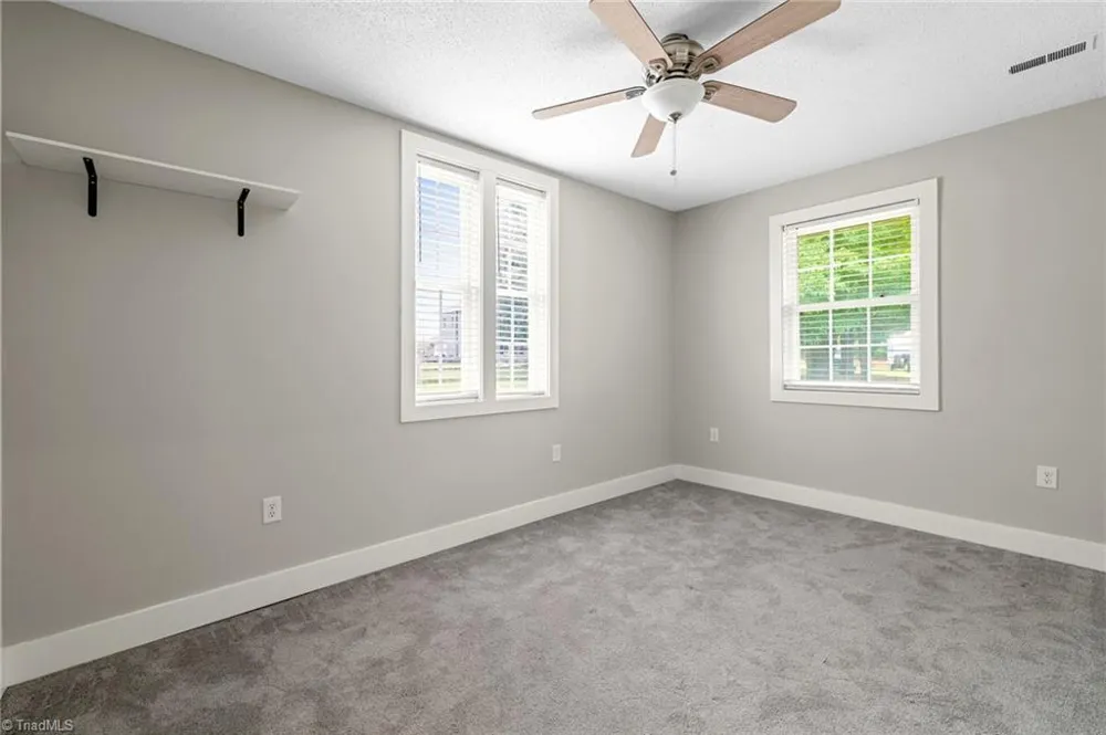 7549 Sunnyvale Drive High Point, NC 27265